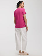 V-Neck Tee - R Essentials